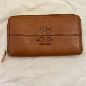 Tory Burch Pebbled Leather Wallet